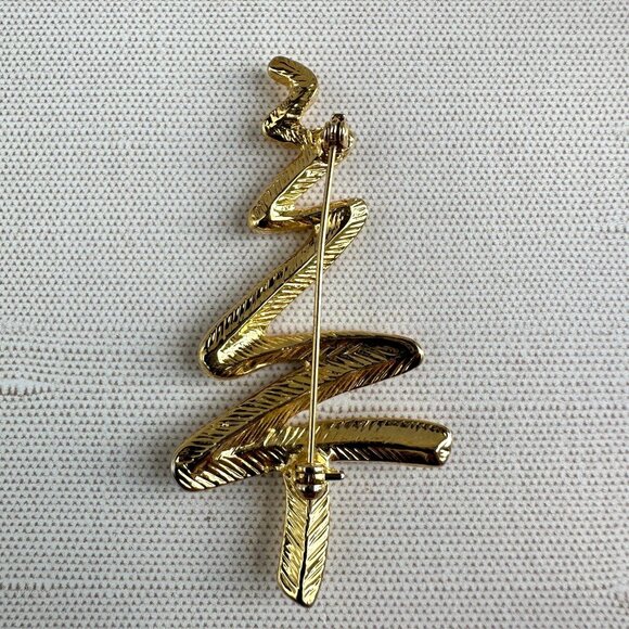 Vintage Gold Tone Ribbon Christmas Tree Pin With Rhinestone Accents - Picture 3 of 7